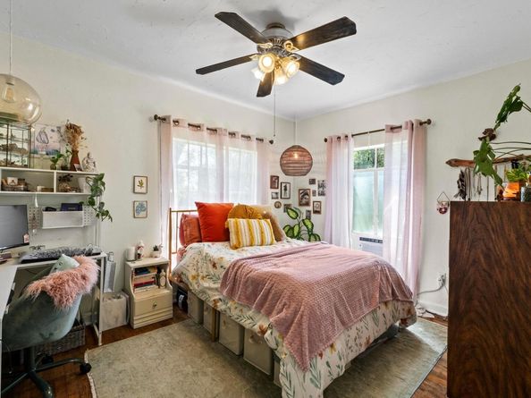 1403 Ashwood RD, Austin TX 78722