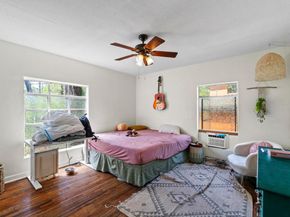 1403 Ashwood RD, Austin TX 78722