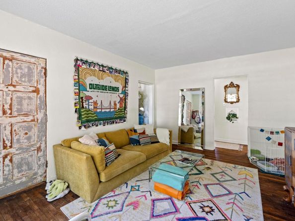 1403 Ashwood RD, Austin TX 78722