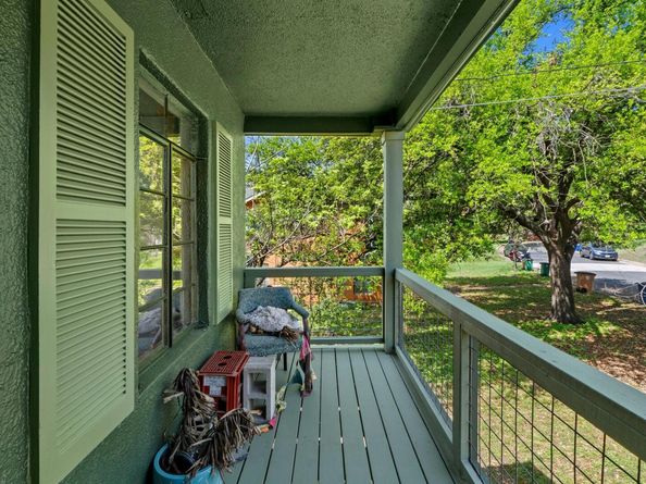 1403 Ashwood RD, Austin TX 78722