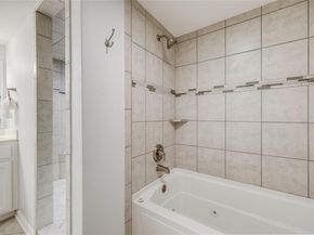 105 Comanche PT, Point Venture TX 78645