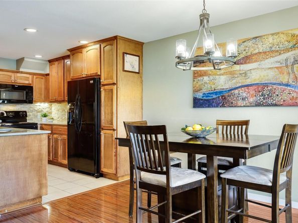 105 Comanche PT, Point Venture TX 78645