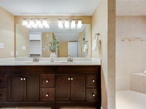 105 Comanche PT, Point Venture TX 78645