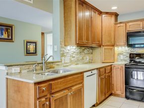 105 Comanche PT, Point Venture TX 78645