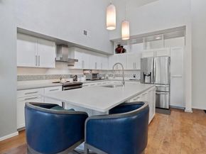 1600 Barton Springs RD 5406, Austin TX 78704