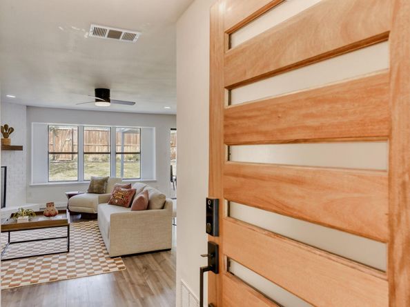 6108 Bridlington CIR, Austin TX 78745