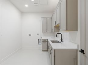 8115 Rockwood LN A, Austin TX 78757