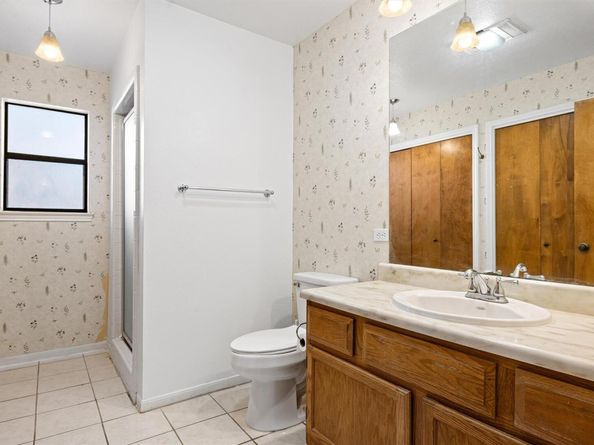 2301 LAWNMONT Ave APT 1, Austin TX 78756