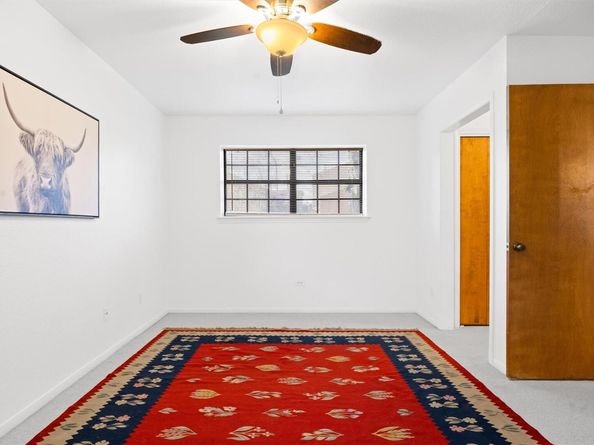 2301 LAWNMONT Ave APT 1, Austin TX 78756