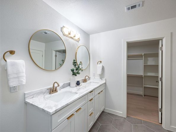 11224 Pickard LN, Austin TX 78748