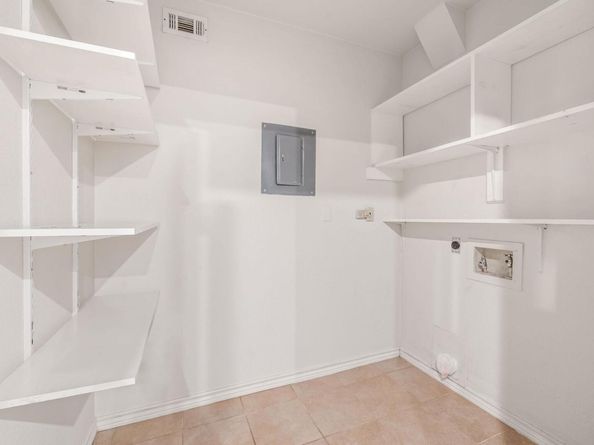 6700 Cooper Lane 40, Austin TX 78745