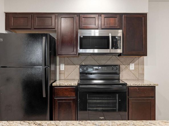 6700 Cooper Lane 40, Austin TX 78745