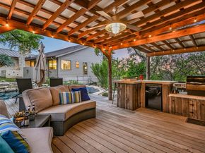 108 Schooner DR, Lakeway TX 78738