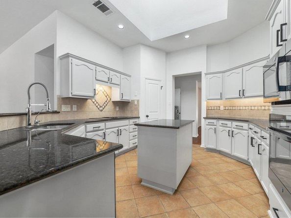 209 El Rio DR, Lakeway TX 78734