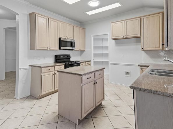 1804 Castleguard WAY, Cedar Park TX 78613