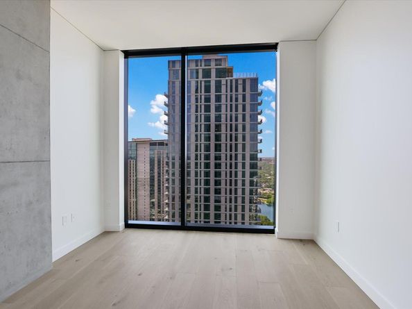 610 Davis ST 3803, Austin TX 78701