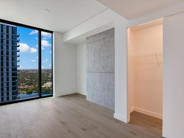 610 Davis ST 3803, Austin TX 78701