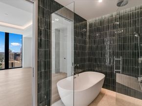 610 Davis ST 3803, Austin TX 78701