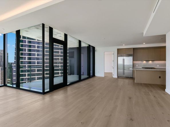 610 Davis ST 3803, Austin TX 78701