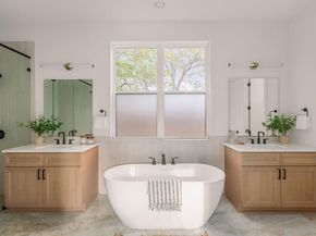 8303 Cochrane CV, Austin TX 78757