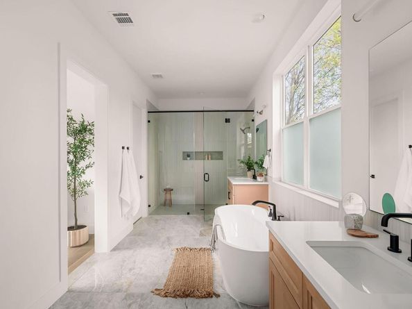 8303 Cochrane CV, Austin TX 78757