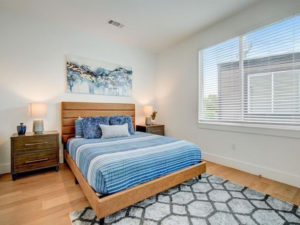 111 Little Walnut DR 1, Austin TX 78753