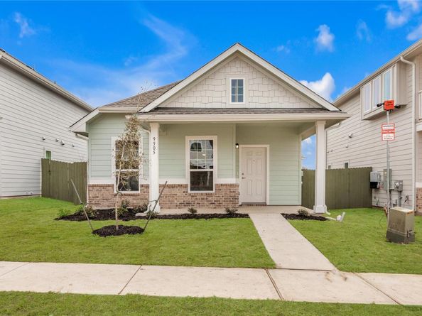 9505 Morning Iris DR, Manor TX 78653