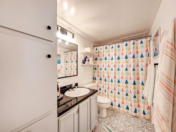 1000 W 26th ST 115, Austin TX 78705