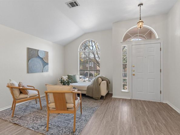 8430 Alvin High LN, Austin TX 78729