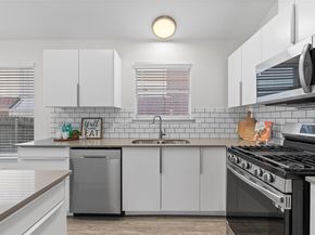 8430 Alvin High LN, Austin TX 78729