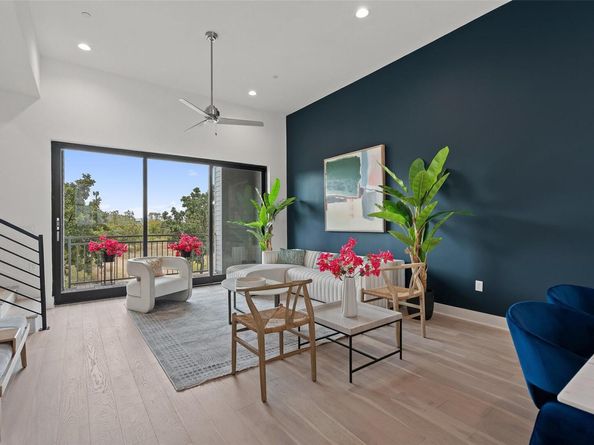2805 McCurdy ST 11, Austin TX 78723
