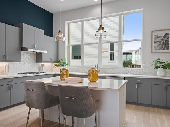 2805 McCurdy ST 11, Austin TX 78723