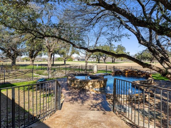 309 Grand Oaks LN, Georgetown TX 78628