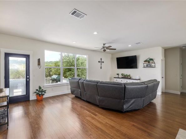 8005 Flintlock CIR, Lago Vista TX 78645