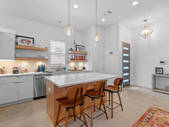 4801 Louis Ave 1, Austin TX 78721