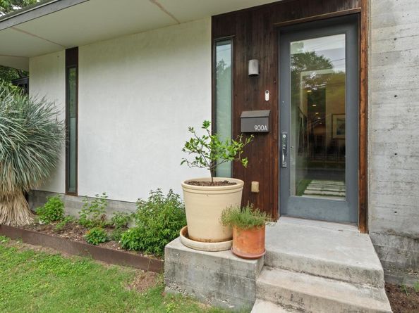 900 Karen Ave A, Austin TX 78757