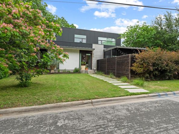 900 Karen Ave A, Austin TX 78757