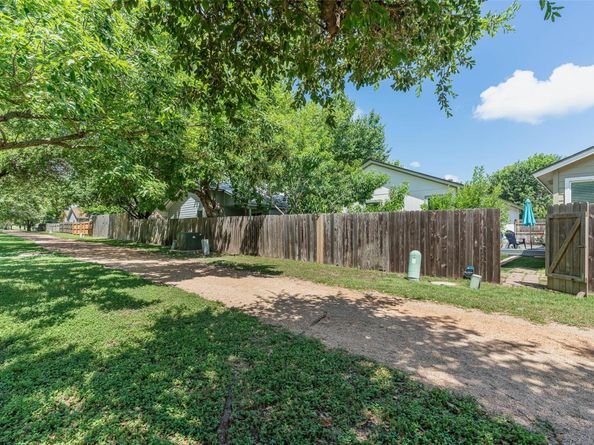 5909 Kevin Kelly PL, Austin TX 78727