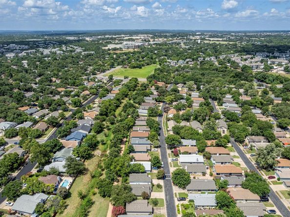 5909 Kevin Kelly PL, Austin TX 78727