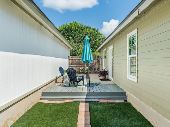5909 Kevin Kelly PL, Austin TX 78727