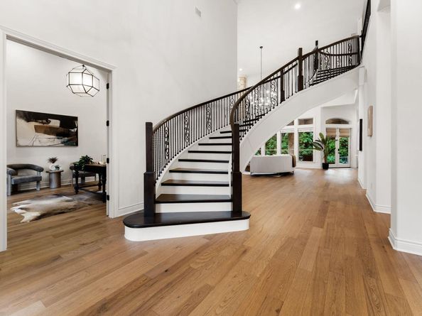 1805 Lakecliff Hills LN, Austin TX 78732