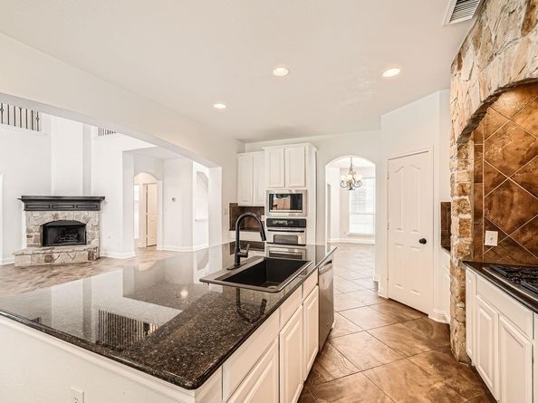 9812 Whitley Bay DR, Austin TX 78717
