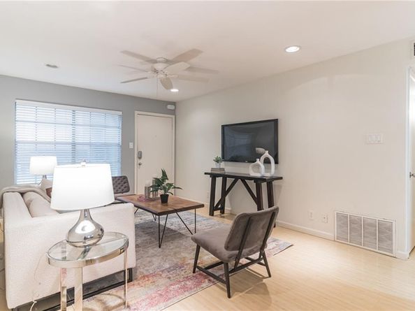 300 Crockett ST 116, Austin TX 78704