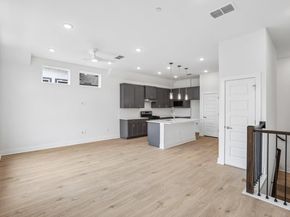 200 W 56th ST 1104, Austin TX 78751