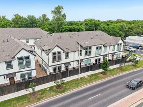 200 W 56th ST 1104, Austin TX 78751
