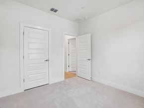 200 W 56th ST 1104, Austin TX 78751