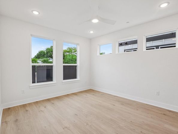200 W 56th ST 1104, Austin TX 78751