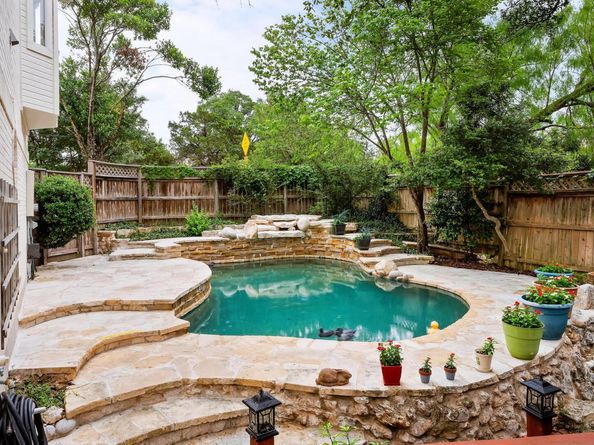 9402 Bluegrass DR, Austin TX 78759