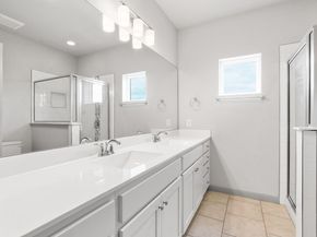5913-B Charles Merle DR 16, Austin TX 78747