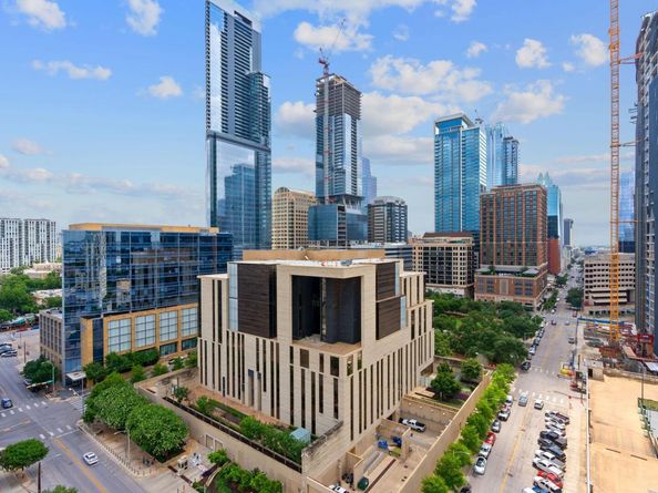 360 Nueces ST 1518, Austin TX 78701